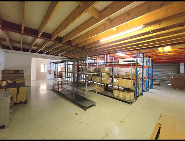 273M² WAREHOUSE FOR SALE IN KYA SANDS